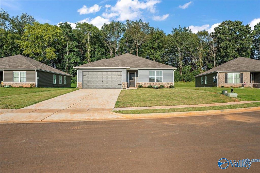 191 Olde Hearth Road, New Market, AL 35761