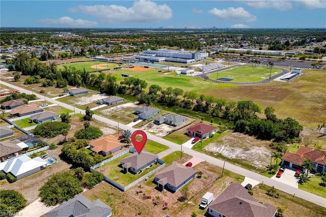 2017 39th TER, Cape Coral, FL 33909