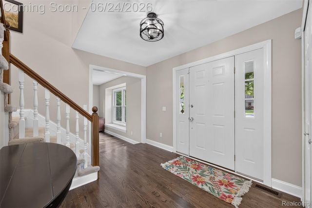 7556 Olde Sturbridge Trail, Independence Charter Township, MI 48348