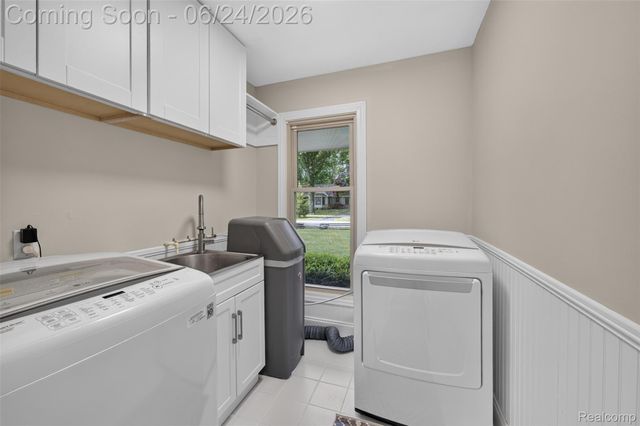 7556 Olde Sturbridge Trail, Independence Charter Township, MI 48348