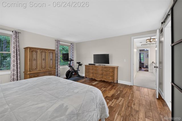 7556 Olde Sturbridge Trail, Independence Charter Township, MI 48348