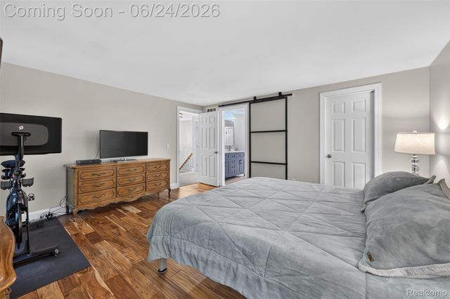 7556 Olde Sturbridge Trail, Independence Charter Township, MI 48348