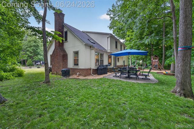 7556 Olde Sturbridge Trail, Independence Charter Township, MI 48348