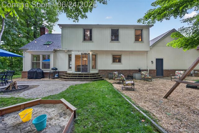 7556 Olde Sturbridge Trail, Independence Charter Township, MI 48348