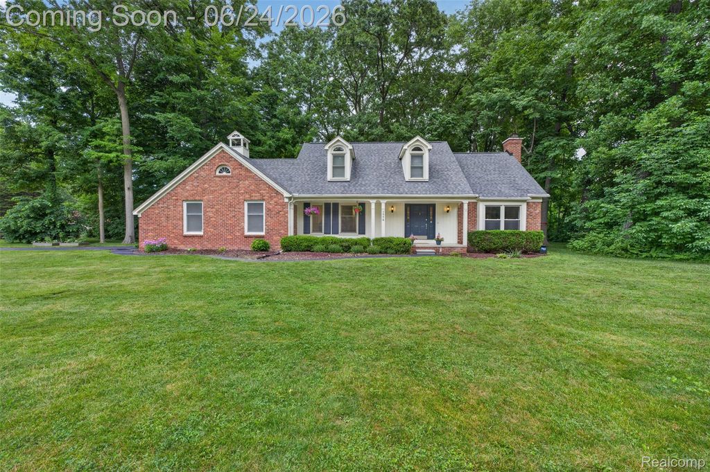7556 Olde Sturbridge Trail, Independence Charter Township, MI 48348