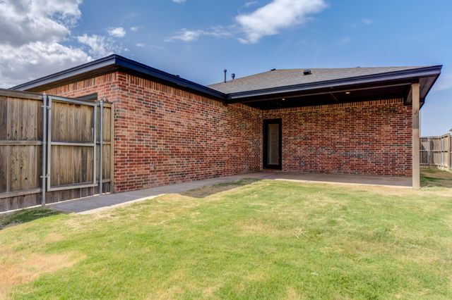 7613 52nd Street, Lubbock, TX 79407