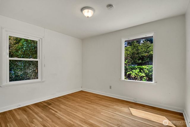 9118 Linden Avenue N, Seattle, WA 98103