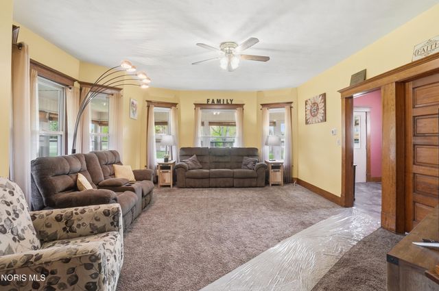 208 Dodge Street, Swanton, OH 43558
