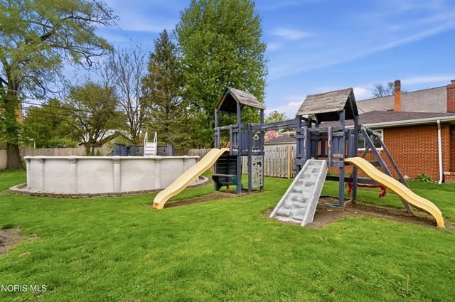 208 Dodge Street, Swanton, OH 43558