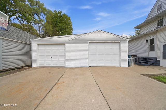 208 Dodge Street, Swanton, OH 43558