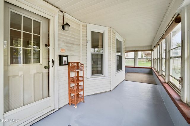 208 Dodge Street, Swanton, OH 43558