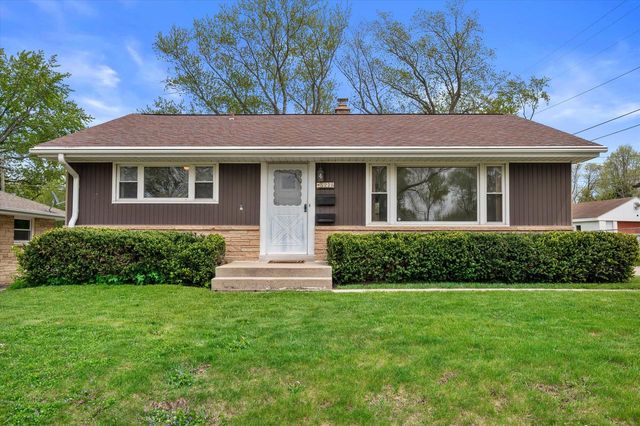 5228 N 107th STREET, Milwaukee, WI 53225