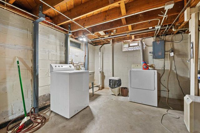 5228 N 107th STREET, Milwaukee, WI 53225