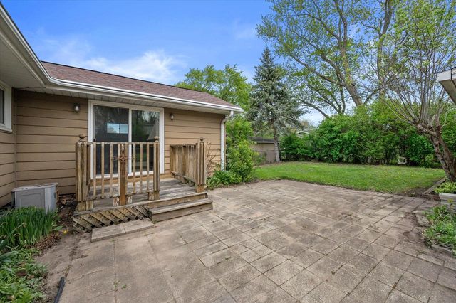 5228 N 107th STREET, Milwaukee, WI 53225
