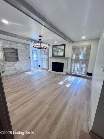 8909 Gonewind Ct, Jeffersontown, KY 40299