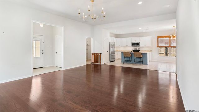 38363 Brown Rd, Prairieville, LA 70769