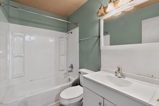 2405 Lindale Road, Columbus, OH 43224