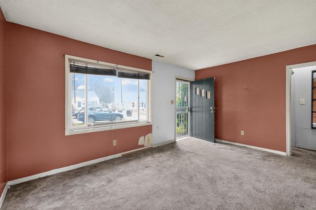 2405 Lindale Road, Columbus, OH 43224