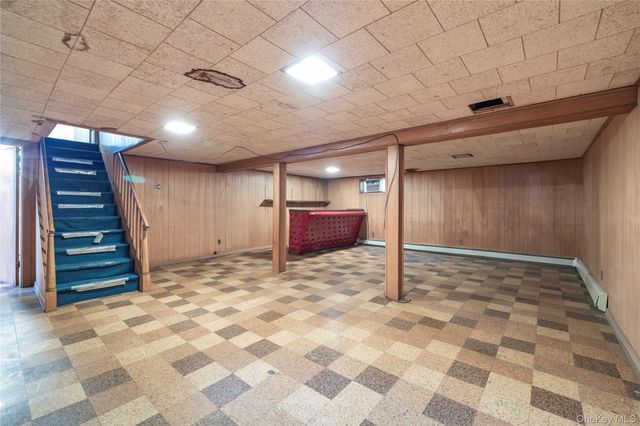 296 N Long Beach Road, Rockville Centre, NY 11570