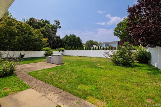 296 N Long Beach Road, Rockville Centre, NY 11570