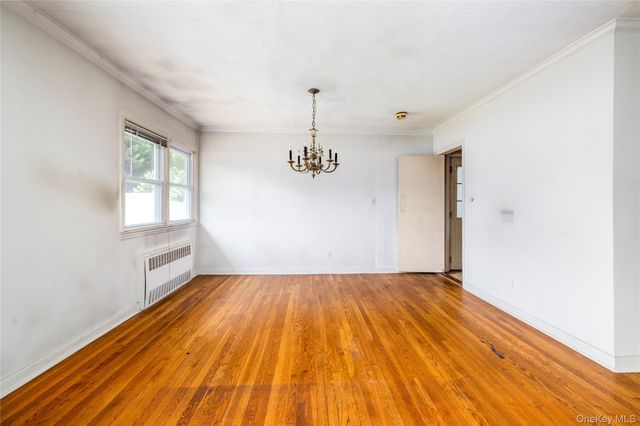 296 N Long Beach Road, Rockville Centre, NY 11570