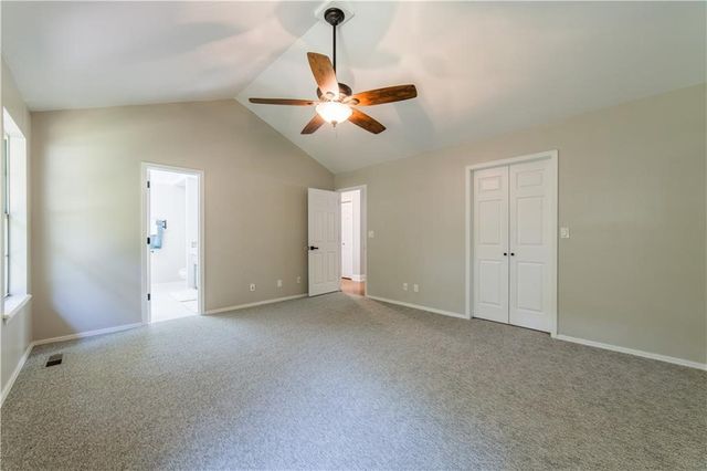 1534 E Century Drive, Fayetteville, AR 72703