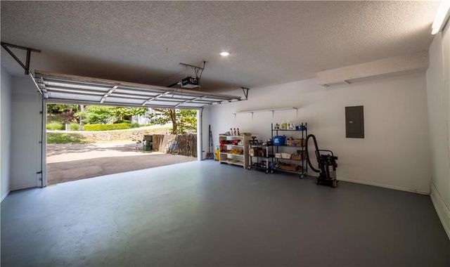 1534 E Century Drive, Fayetteville, AR 72703