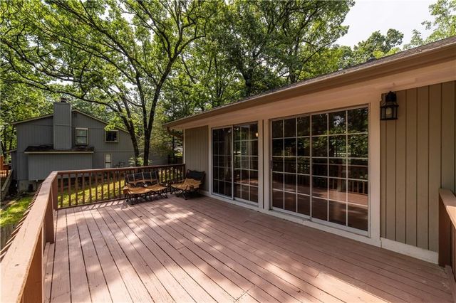 1534 E Century Drive, Fayetteville, AR 72703