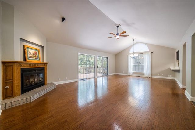 1534 E Century Drive, Fayetteville, AR 72703