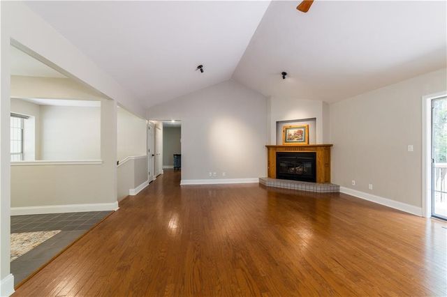 1534 E Century Drive, Fayetteville, AR 72703