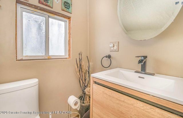 2309 S Pennsylvania Avenue, Lansing, MI 48910