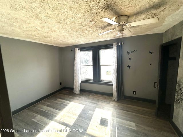 2309 S Pennsylvania Avenue, Lansing, MI 48910