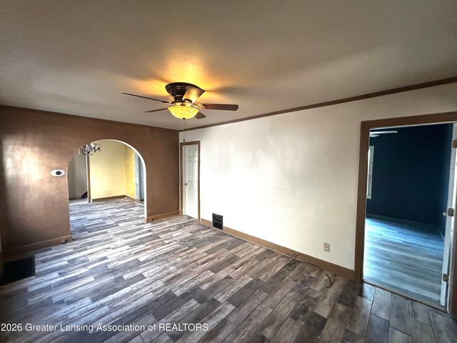 2309 S Pennsylvania Avenue, Lansing, MI 48910