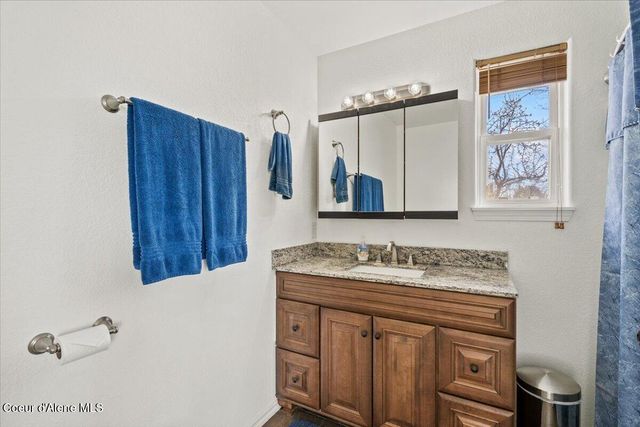 9269 N Crabapple CT, Hayden, ID 83835
