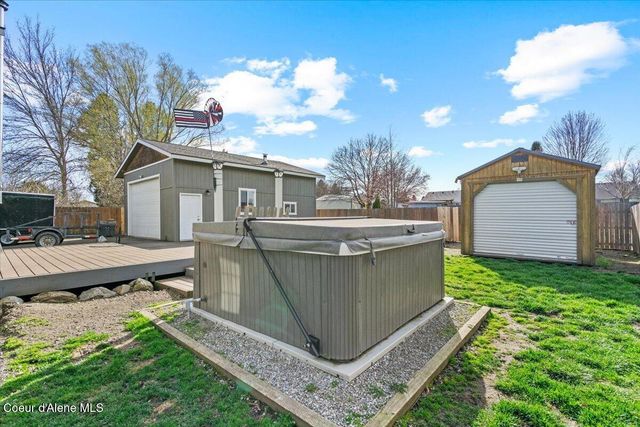 9269 N Crabapple CT, Hayden, ID 83835