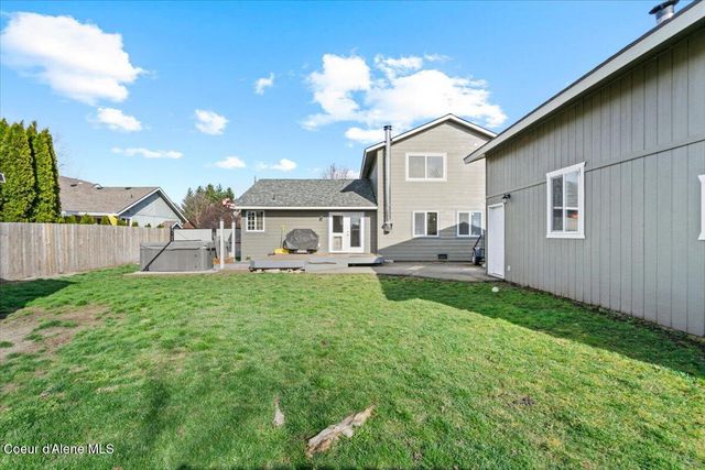 9269 N Crabapple CT, Hayden, ID 83835