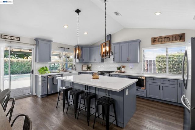 14811 Seminole Way, Manteca, CA 95336