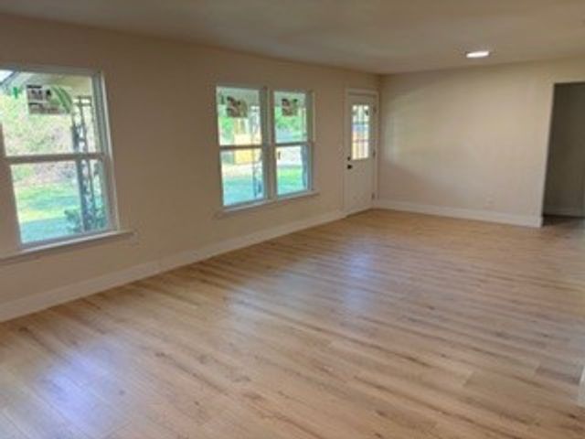 7305 Anderson Boulevard, Fort Worth, TX 76120