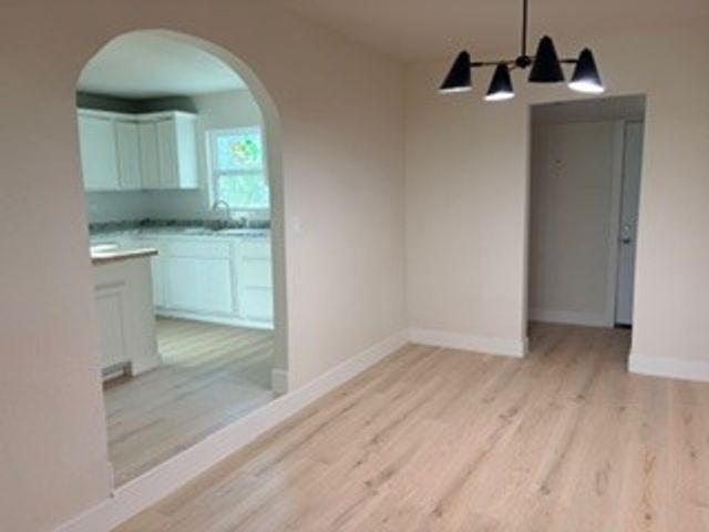 7305 Anderson Boulevard, Fort Worth, TX 76120