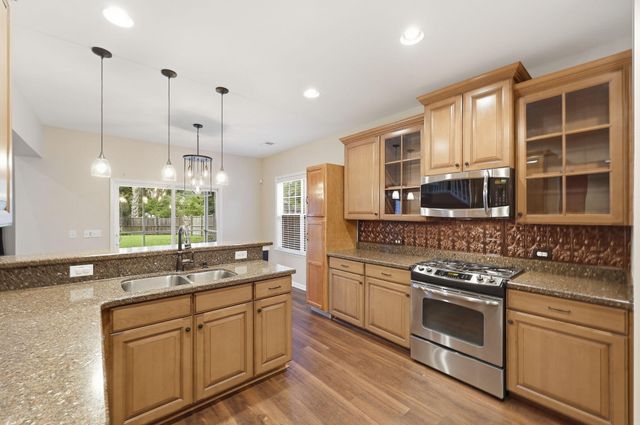 8512 Marsh Overlook, North Charleston, SC 29420