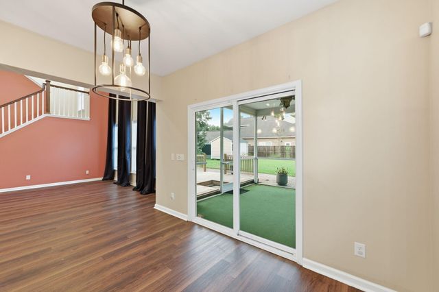 8512 Marsh Overlook, North Charleston, SC 29420