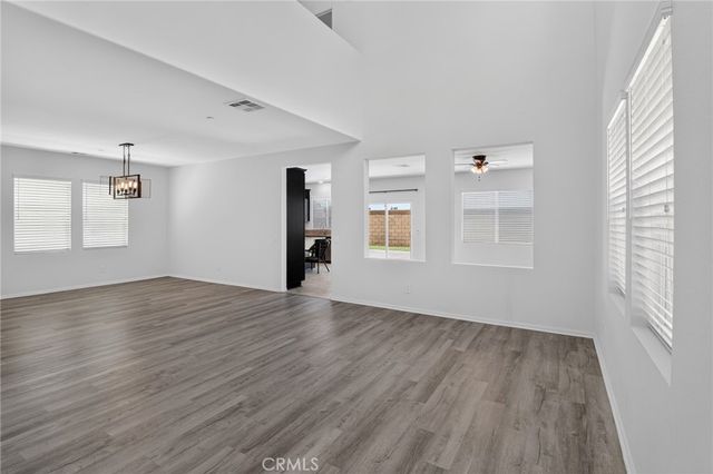 12892 Claremore, Victorville, CA 92392