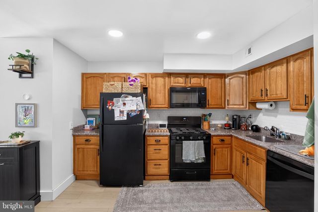 3344 S KESWICK RD, Philadelphia, PA 19114