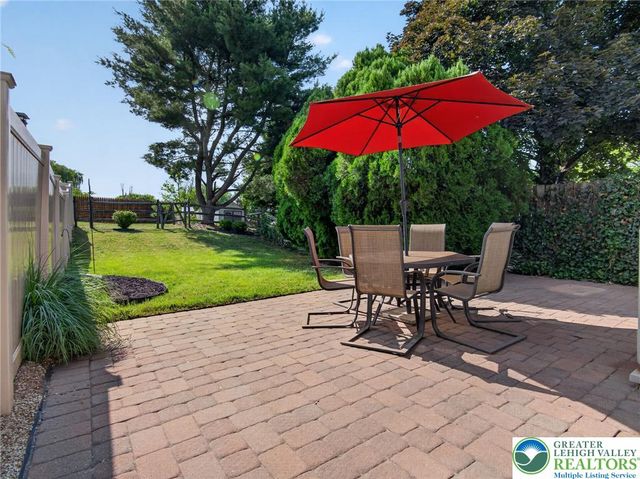 239 Village Walk Drive, Macungie Boro, PA 18062