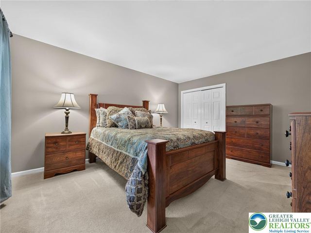 239 Village Walk Drive, Macungie Boro, PA 18062