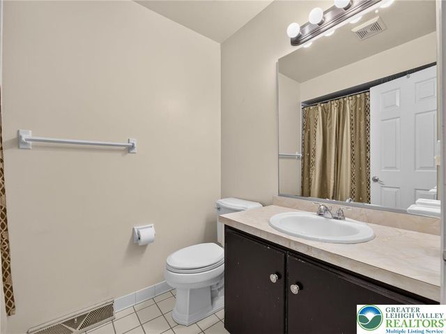239 Village Walk Drive, Macungie Boro, PA 18062