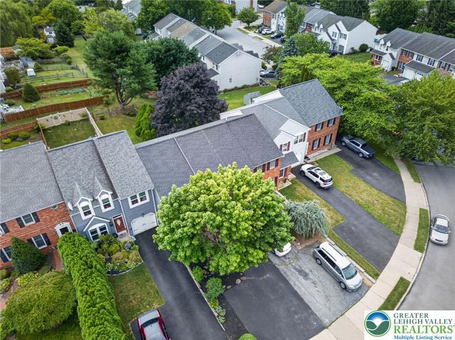 239 Village Walk Drive, Macungie Boro, PA 18062