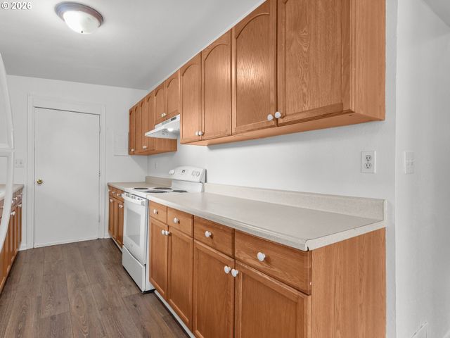 2216 E 18TH St, Vancouver, WA 98661