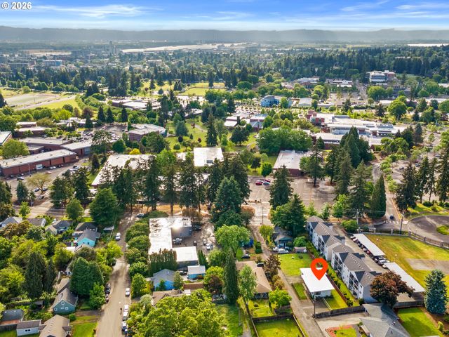 2216 E 18TH St, Vancouver, WA 98661