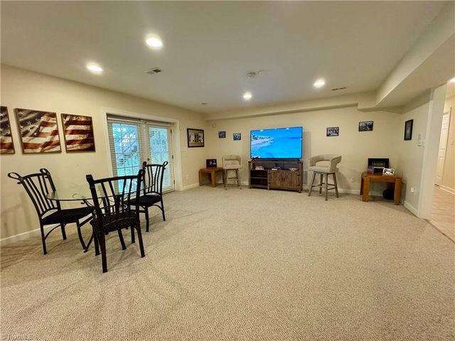 113 Finborough Court, Kernersville, NC 27284